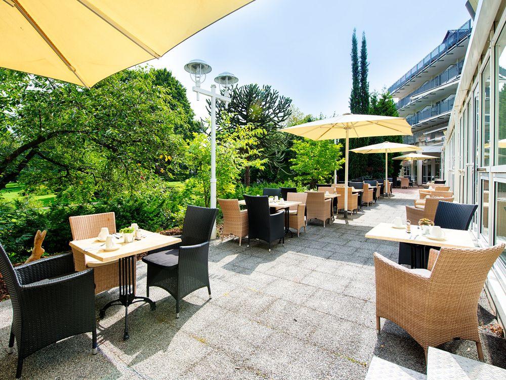 Achat Hotel บาดเดือร์คไฮม์ ภายนอก รูปภาพ