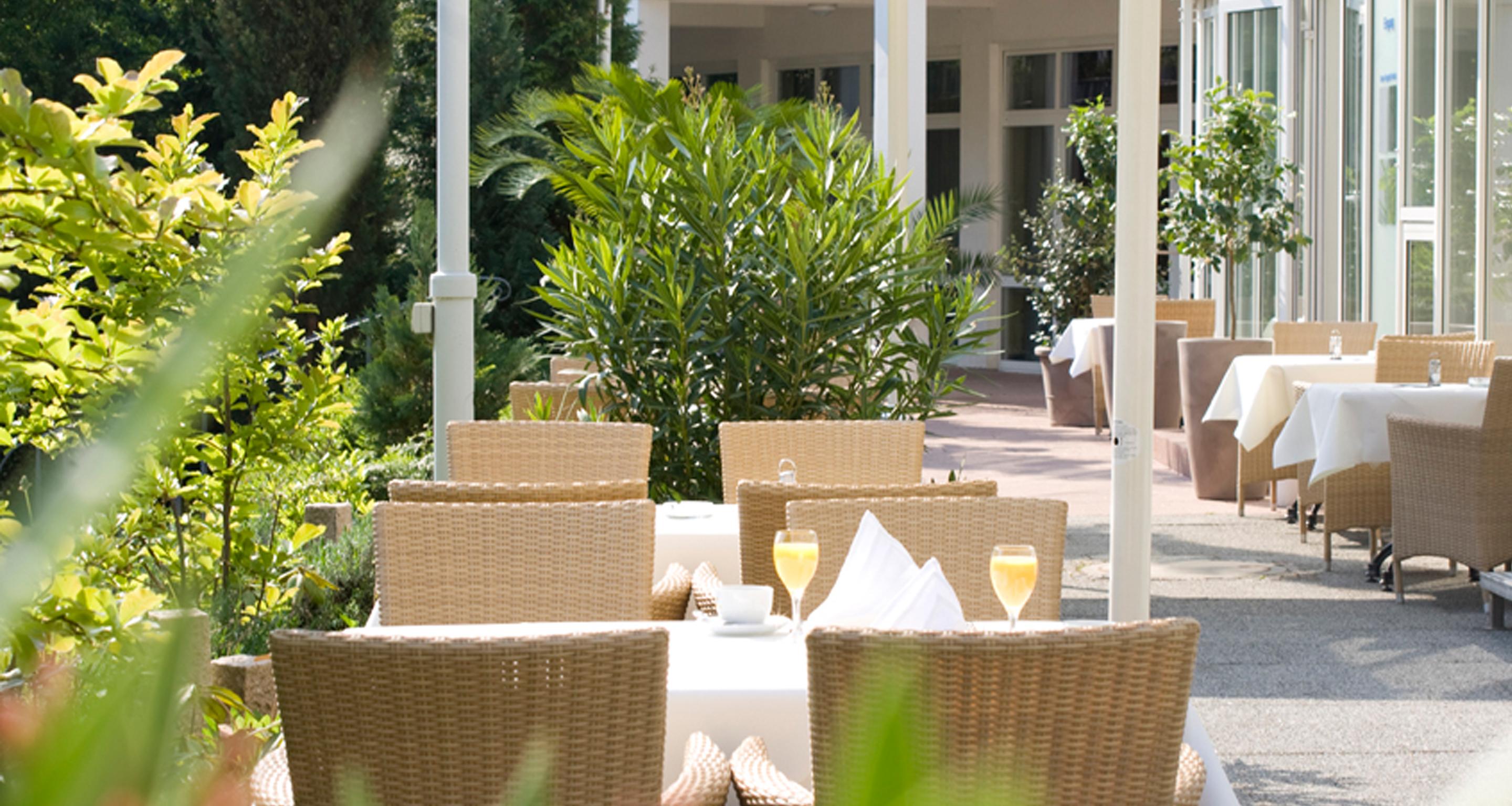 Achat Hotel บาดเดือร์คไฮม์ ภายนอก รูปภาพ