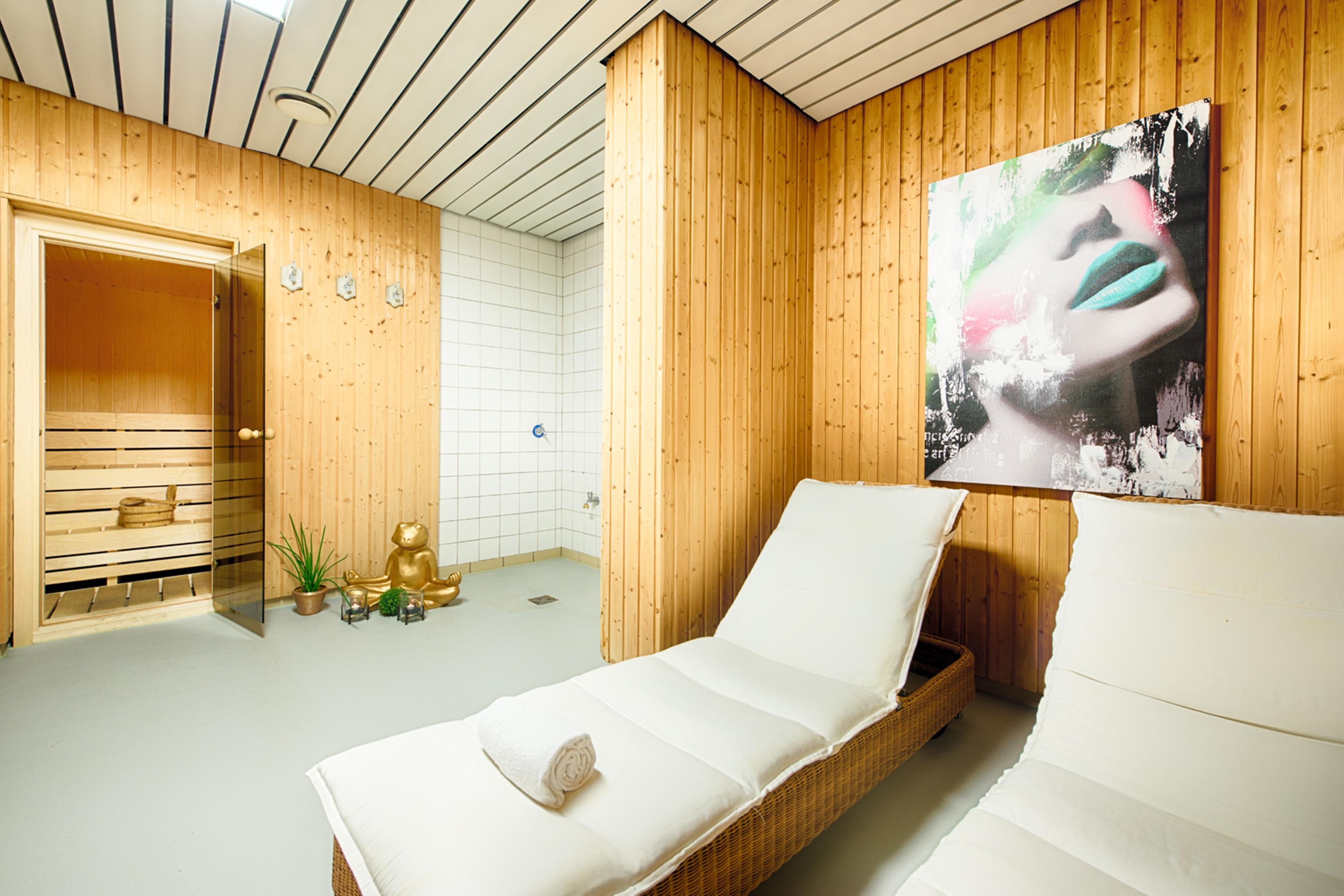 Achat Hotel บาดเดือร์คไฮม์ ภายนอก รูปภาพ